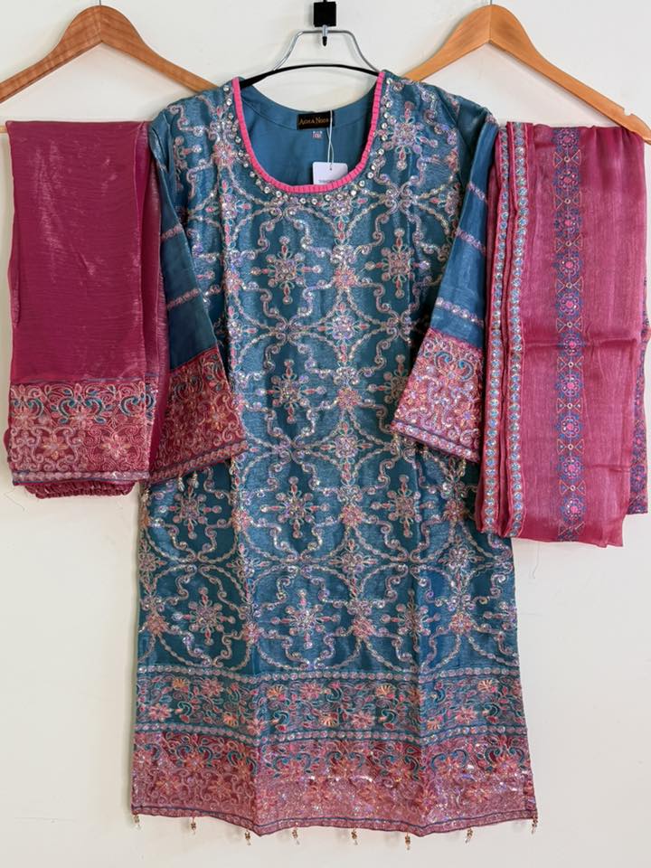 605866638_122158163162855247_5276991370421471962_n AGHA NOOR Three Piece - Image 1